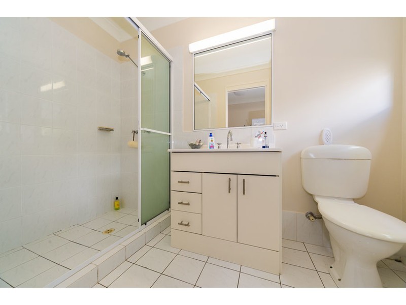 9 Lismore Drive, Helensvale QLD 4212