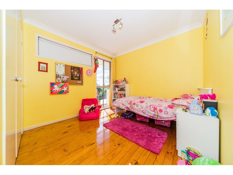 9 Lismore Drive, Helensvale QLD 4212