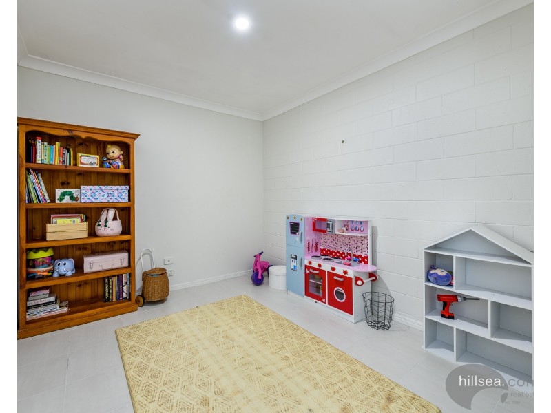 11 Cutter Court, Helensvale QLD 4212