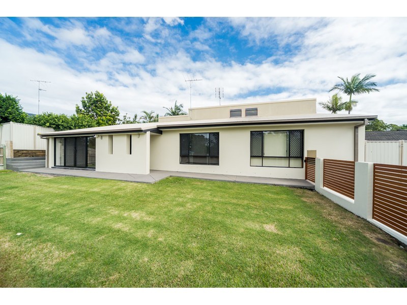216 Discovery Drive, Helensvale QLD 4212
