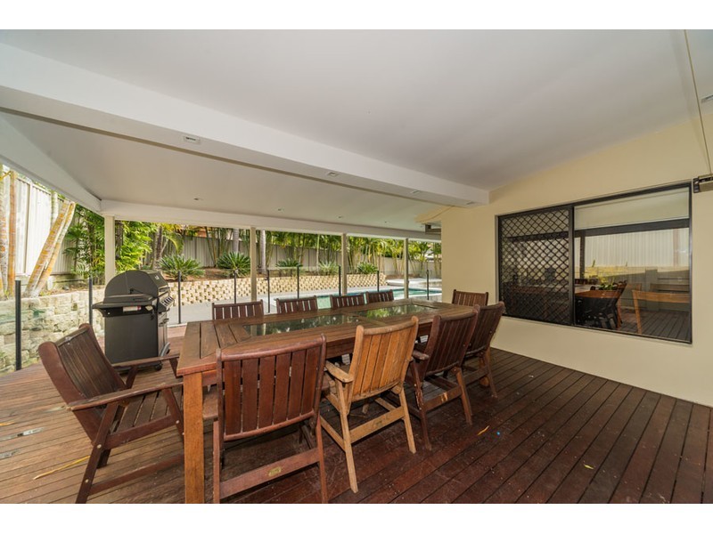 216 Discovery Drive, Helensvale QLD 4212