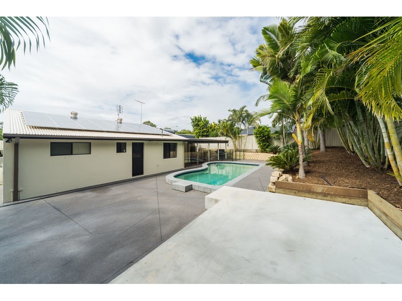 216 Discovery Drive, Helensvale QLD 4212