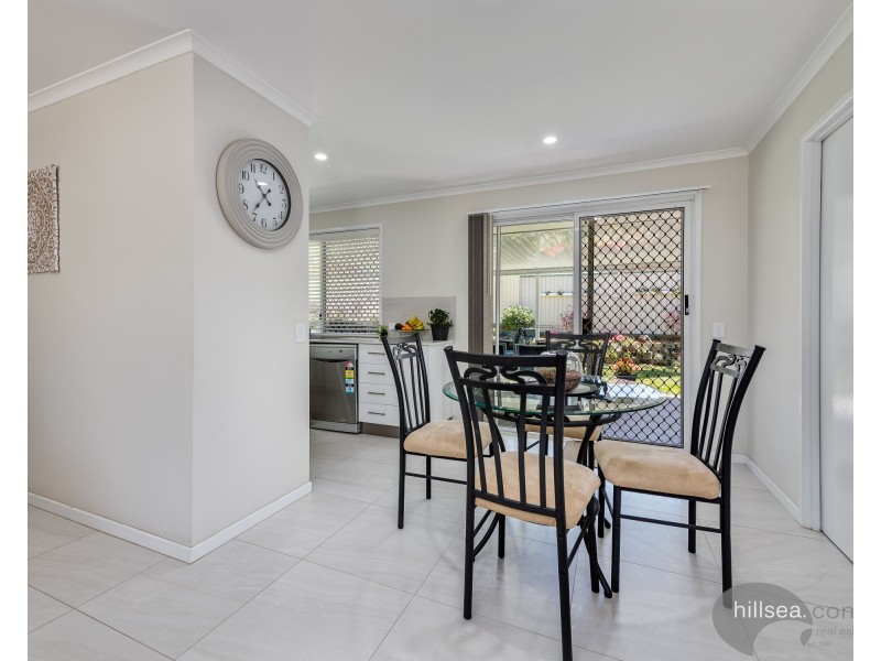 2/23 Chaplin Crescent, Oxenford QLD 4210