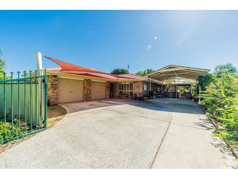13 Village Way, Oxenford QLD 4210