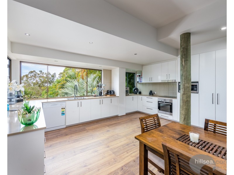40 Tamworth Drive, Helensvale QLD 4212