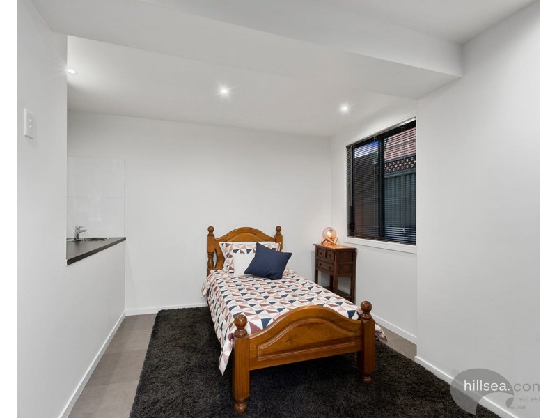 40 Tamworth Drive, Helensvale QLD 4212