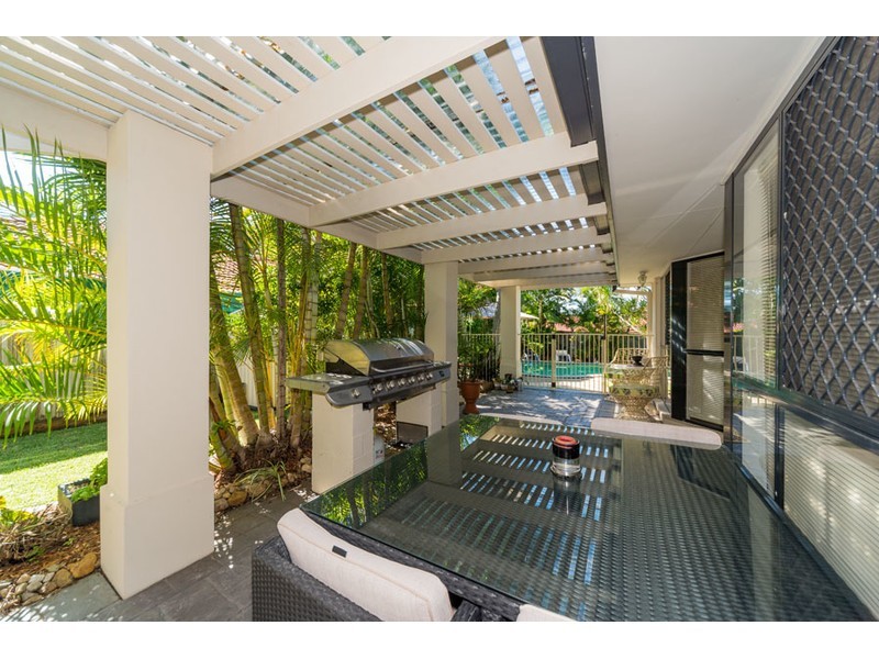 6 Urangan Court, Helensvale QLD 4212