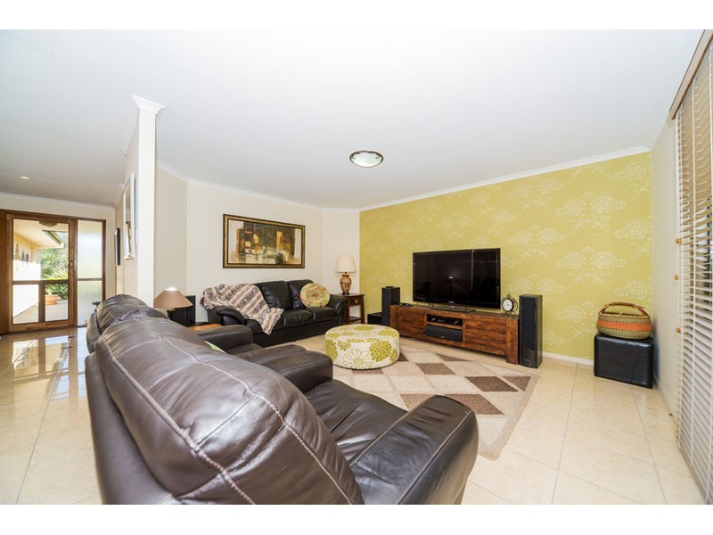 41 Burley Griffin Drive, Maudsland QLD 4210