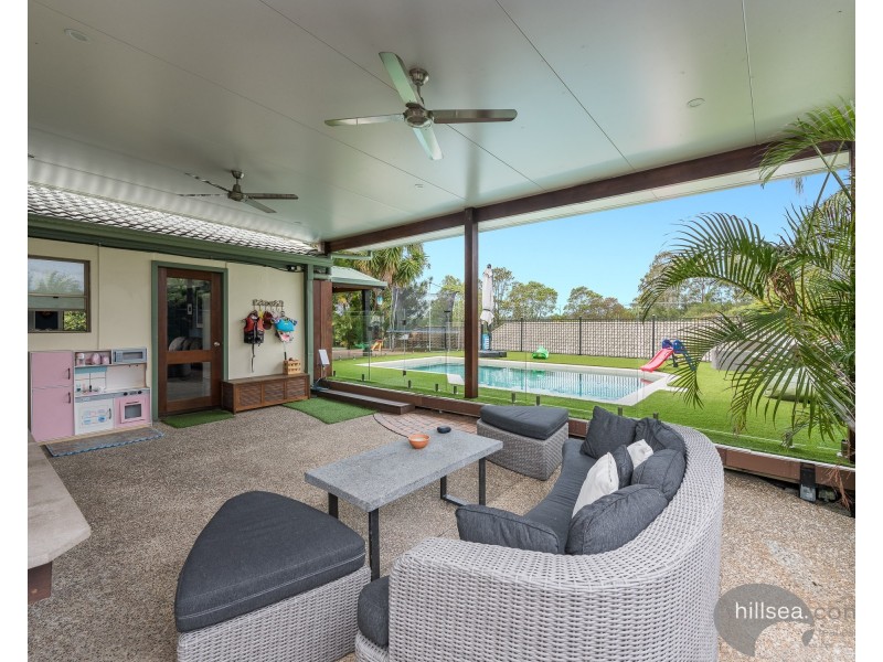 6 Ridgevale Drive, Helensvale QLD 4212