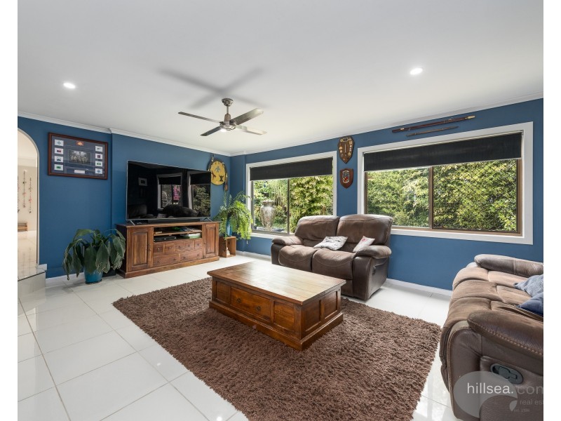6 Ridgevale Drive, Helensvale QLD 4212