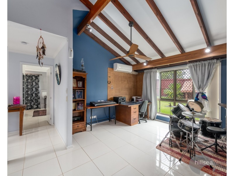 6 Ridgevale Drive, Helensvale QLD 4212