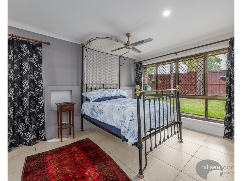 6 Ridgevale Drive, Helensvale QLD 4212
