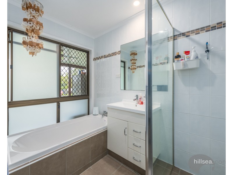 6 Ridgevale Drive, Helensvale QLD 4212