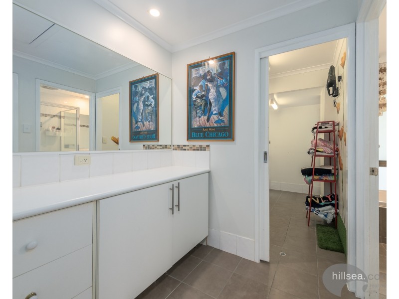 6 Ridgevale Drive, Helensvale QLD 4212