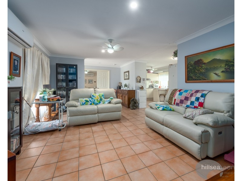 39 Nandi Terrace, Pacific Pines QLD 4211