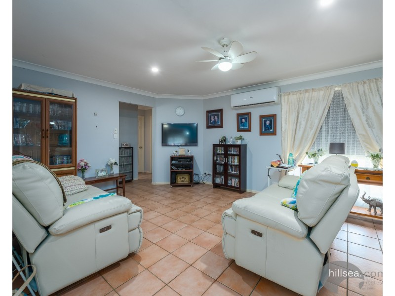 39 Nandi Terrace, Pacific Pines QLD 4211