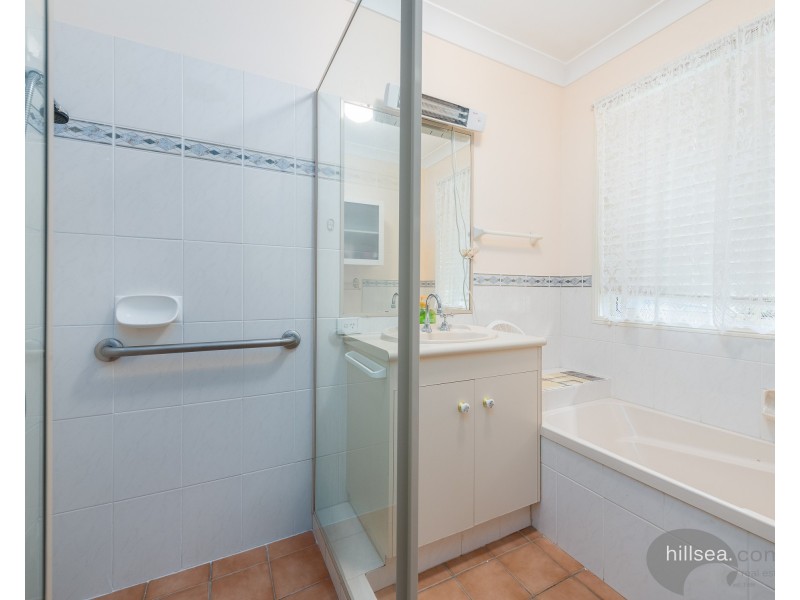 39 Nandi Terrace, Pacific Pines QLD 4211