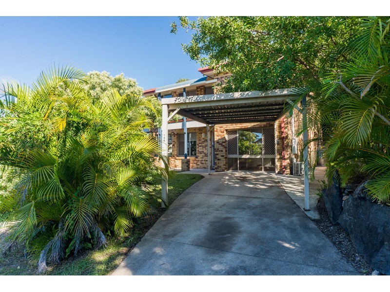 136 Universal Street, Oxenford QLD 4210