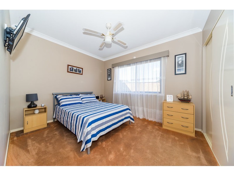 9 St Maarten Crescent, Oxenford QLD 4210