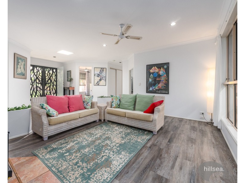 52 Lismore Drive, Helensvale QLD 4212