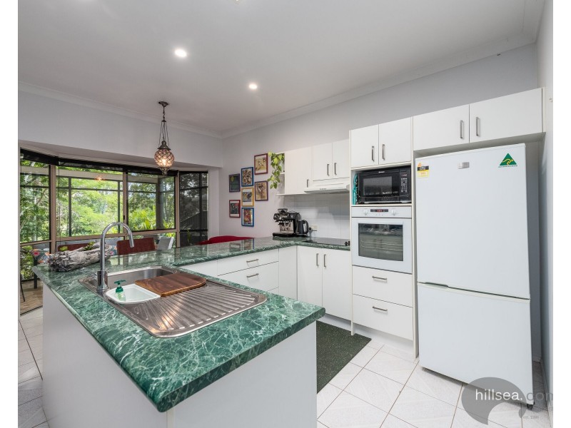 52 Lismore Drive, Helensvale QLD 4212
