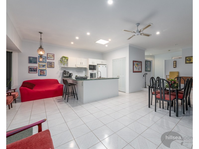 52 Lismore Drive, Helensvale QLD 4212