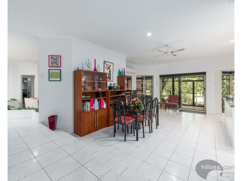 52 Lismore Drive, Helensvale QLD 4212