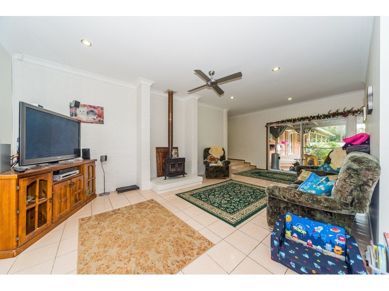 37 Parkes Drive, Helensvale QLD 4212