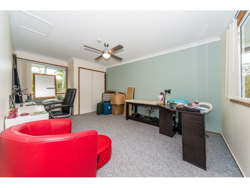 37 Parkes Drive, Helensvale QLD 4212