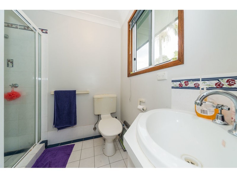 37 Parkes Drive, Helensvale QLD 4212