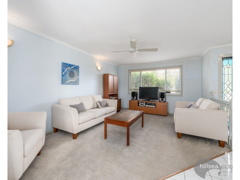 6 Maleny Place, Helensvale QLD 4212