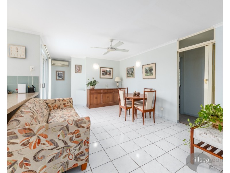 6 Maleny Place, Helensvale QLD 4212