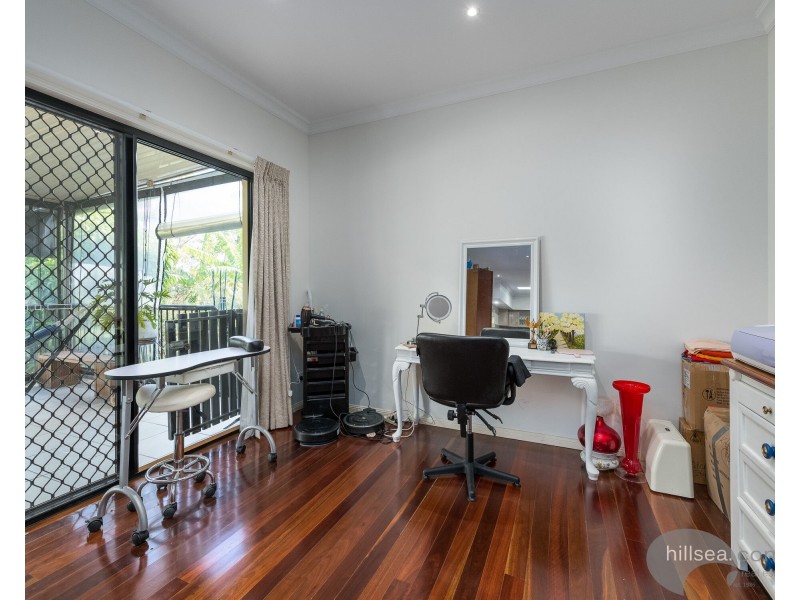 56 Midway Terrace, Pacific Pines QLD 4211