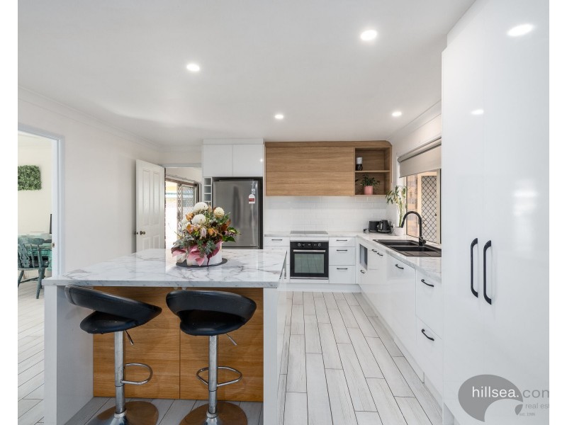 4 Rosswood Court, Helensvale QLD 4212