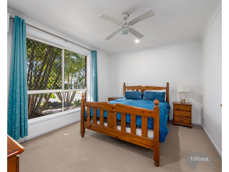 4 Rosswood Court, Helensvale QLD 4212