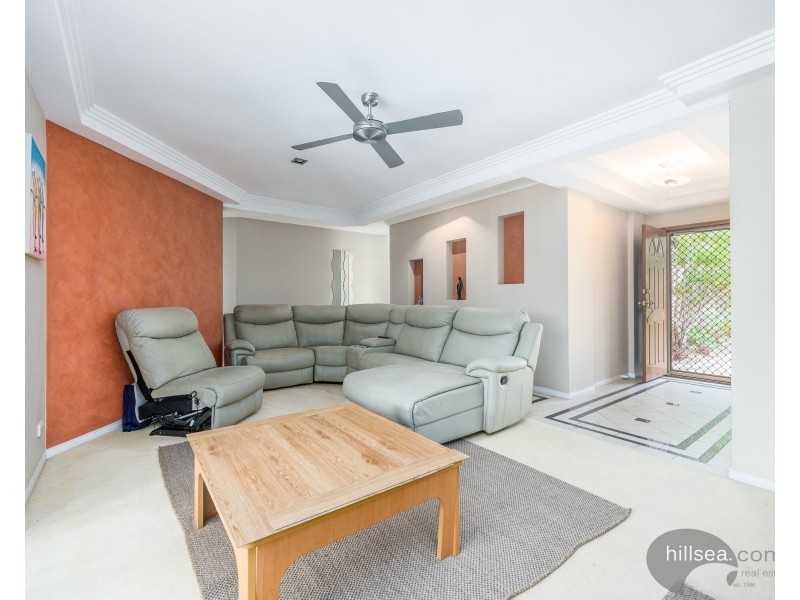 10 Waverley Park Close, Oxenford QLD 4210