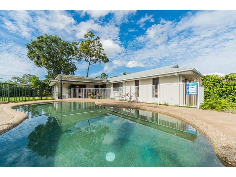 2 Picola Place, Helensvale QLD 4212