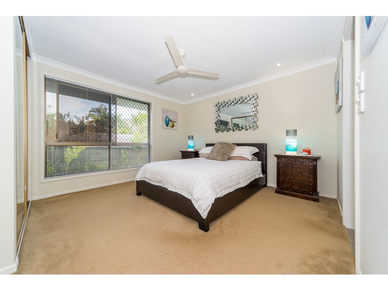 2 Picola Place, Helensvale QLD 4212
