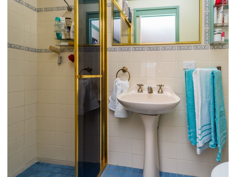 31 Helensvale Road, Helensvale QLD 4212