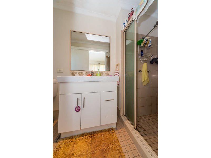 1 Adaminaby Drive, Helensvale QLD 4212