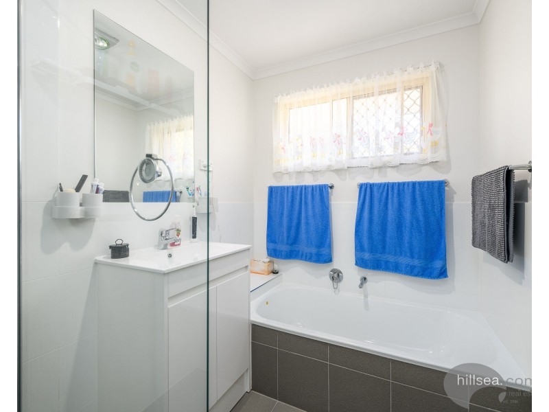 1/9 Illusion Court, Oxenford QLD 4210