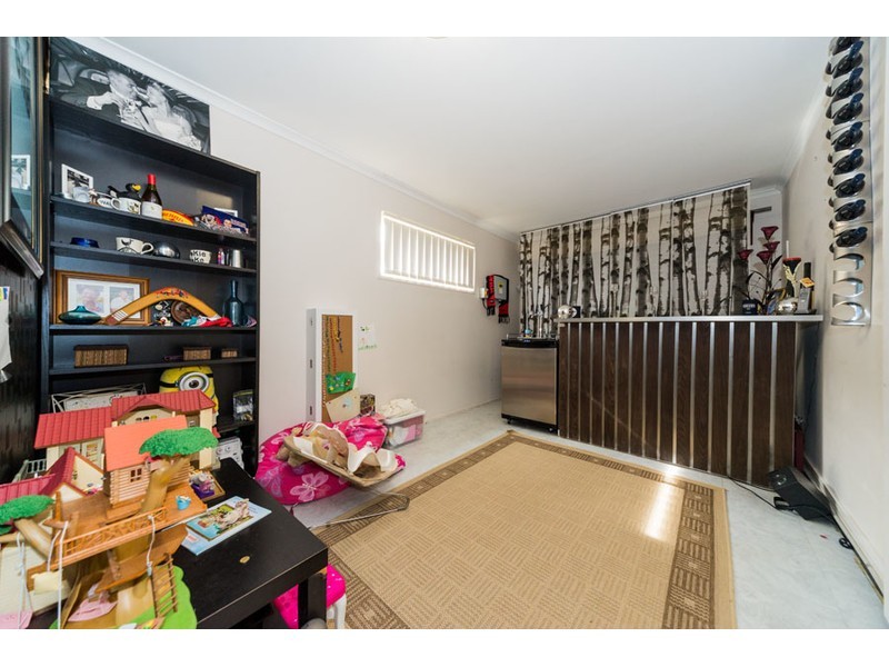 5 Boonah Court, Helensvale QLD 4212