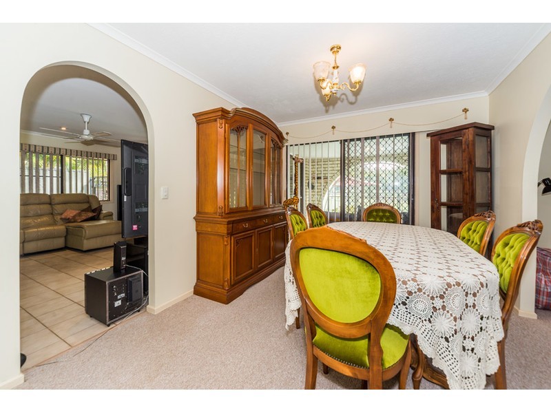 6 Morwell Court, Helensvale QLD 4212