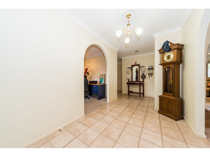 6 Morwell Court, Helensvale QLD 4212