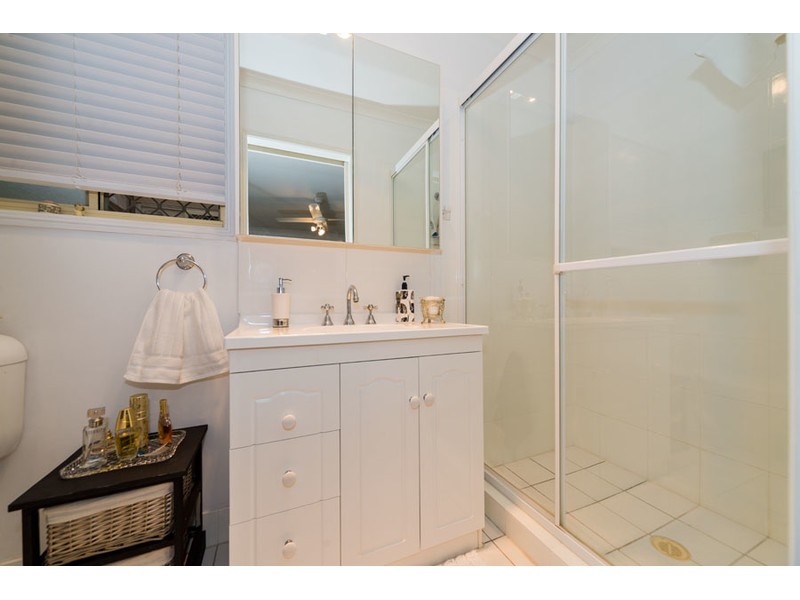 107 River Oak Drive, Helensvale QLD 4212