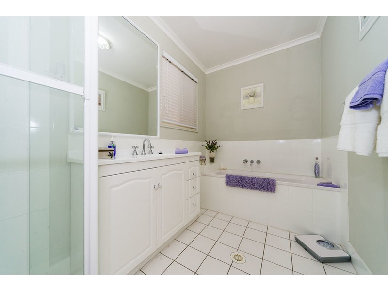 107 River Oak Drive, Helensvale QLD 4212