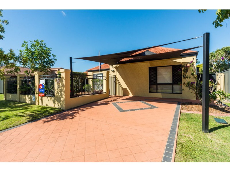 22 Notre Dame Court, Varsity Lakes QLD 4227