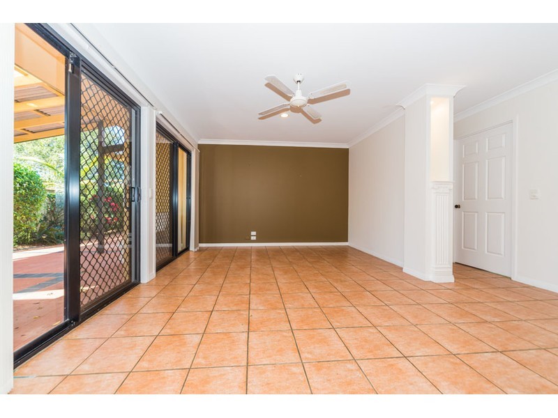 22 Notre Dame Court, Varsity Lakes QLD 4227