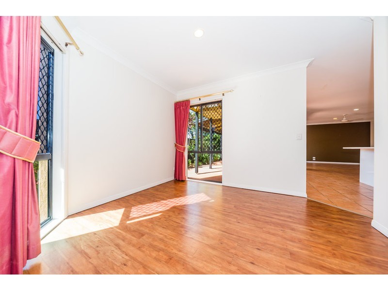 22 Notre Dame Court, Varsity Lakes QLD 4227