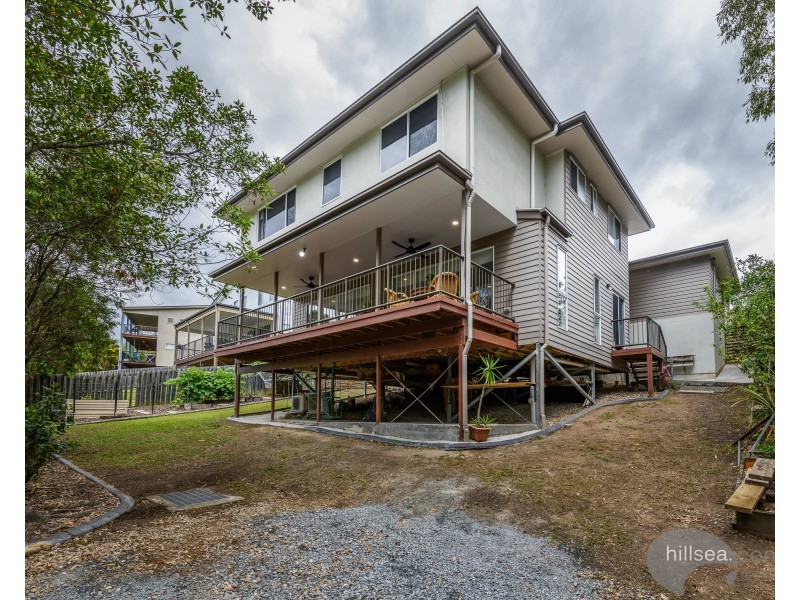 10 Silver Dawn  Crescent, Oxenford QLD 4210